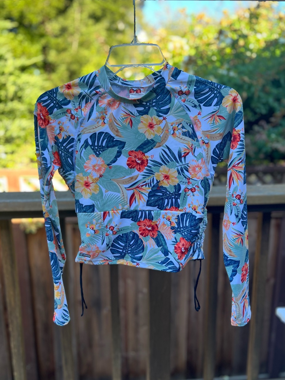 Women's long sleeve UV-protection surfing top